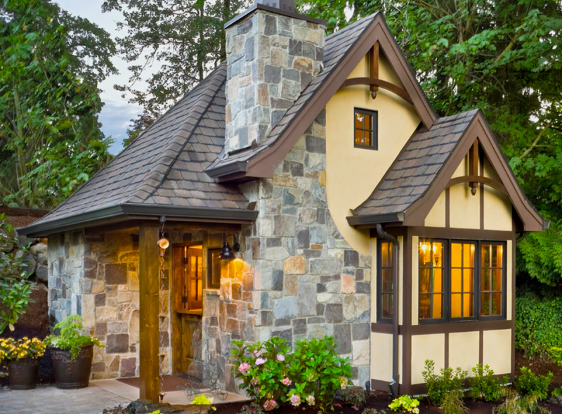 Small Cottage with Erker