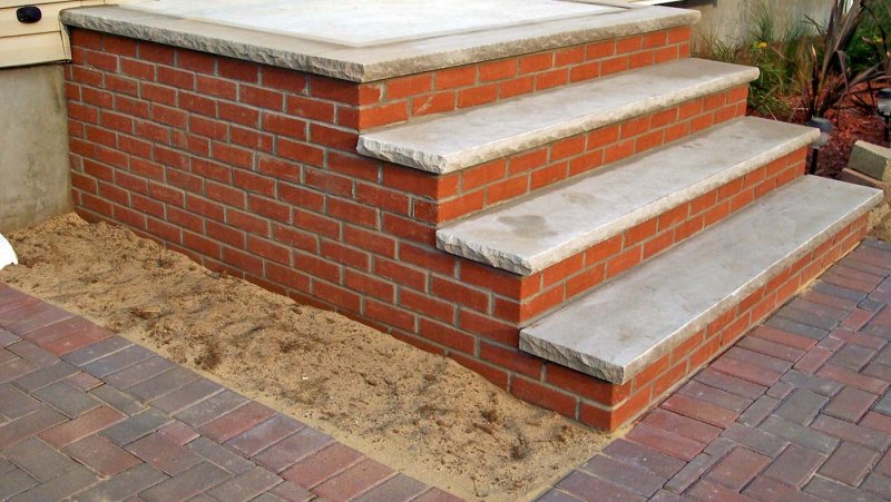 Ступеньки из кирпича
