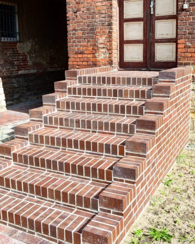 Лестница из клинкерного кирпича