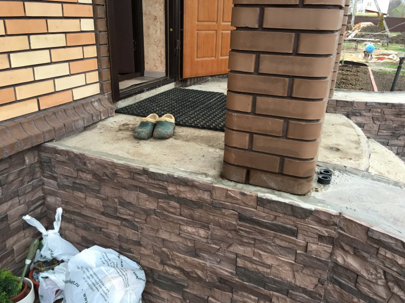 Крыльцо из облицовочного кирпича