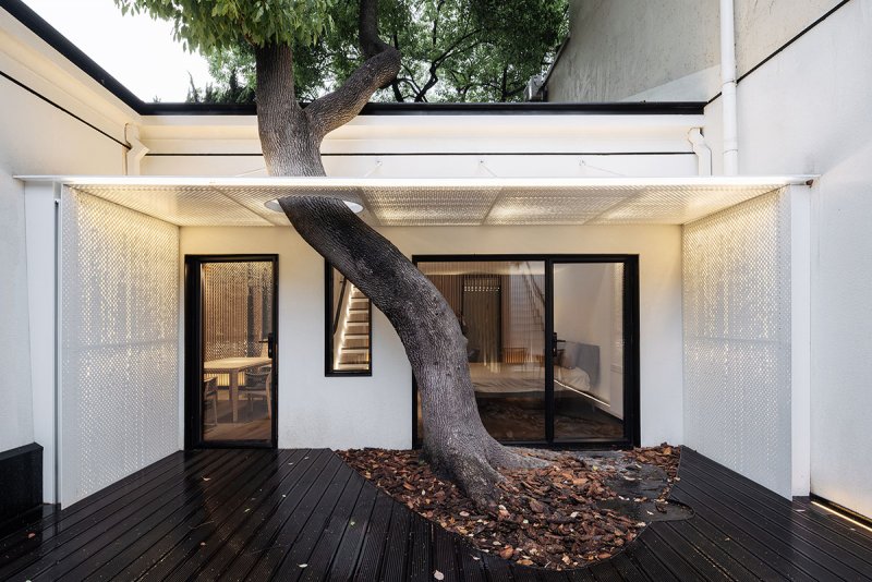 Hidden House