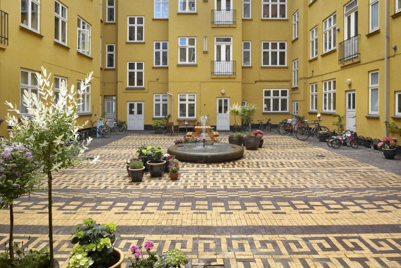 Красивые дворы в пятиэтажках