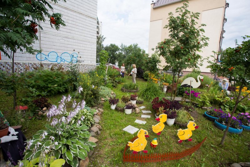 Клумба Октябрьский район