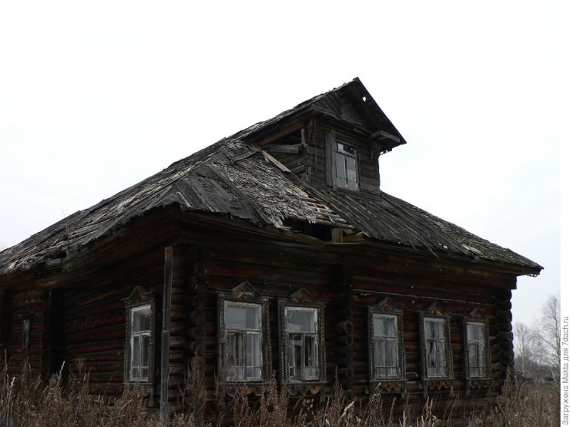 Деревенский дом пятистенок