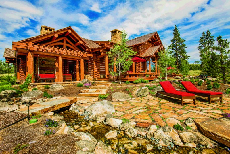 Log Cabins in Wilderness