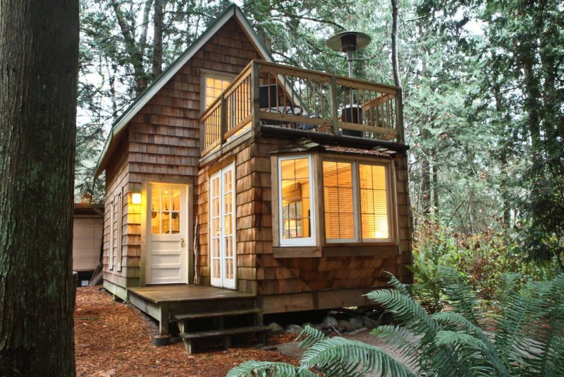 Деревянный tiny House