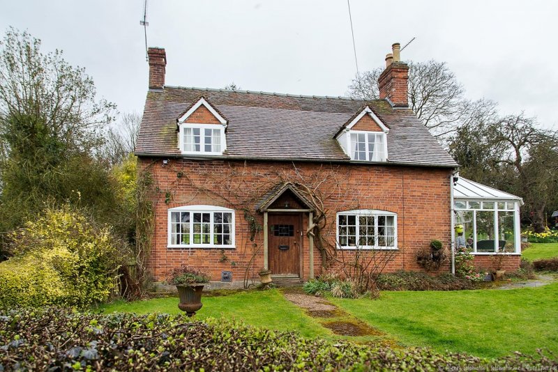 Деревня Stoneleigh Англия