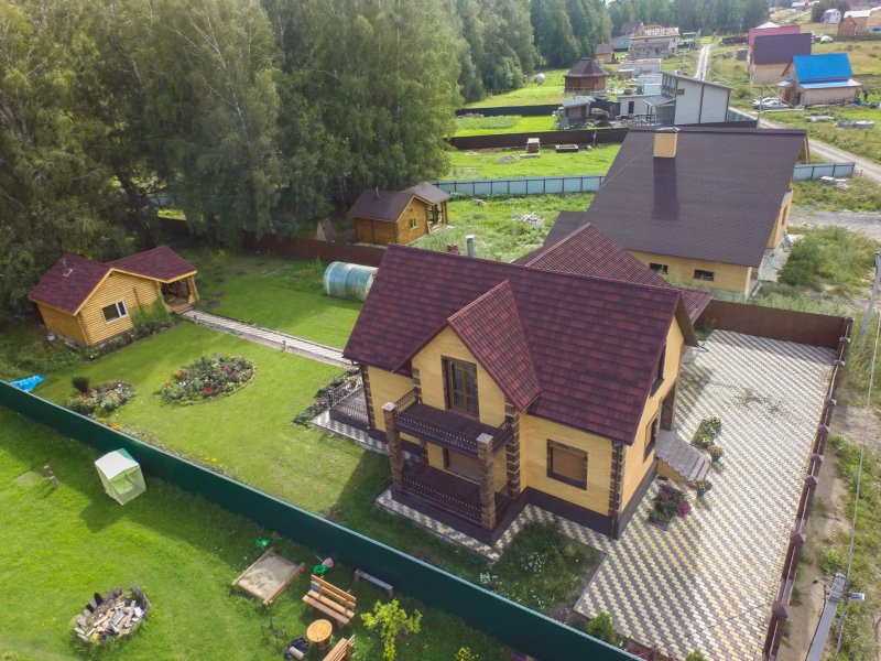 Обустройство двора частного дома