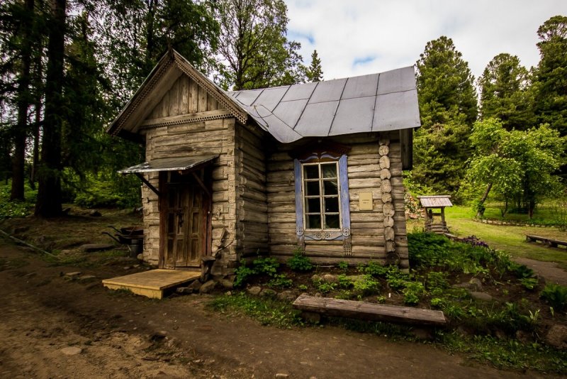 Лесной дом лесника