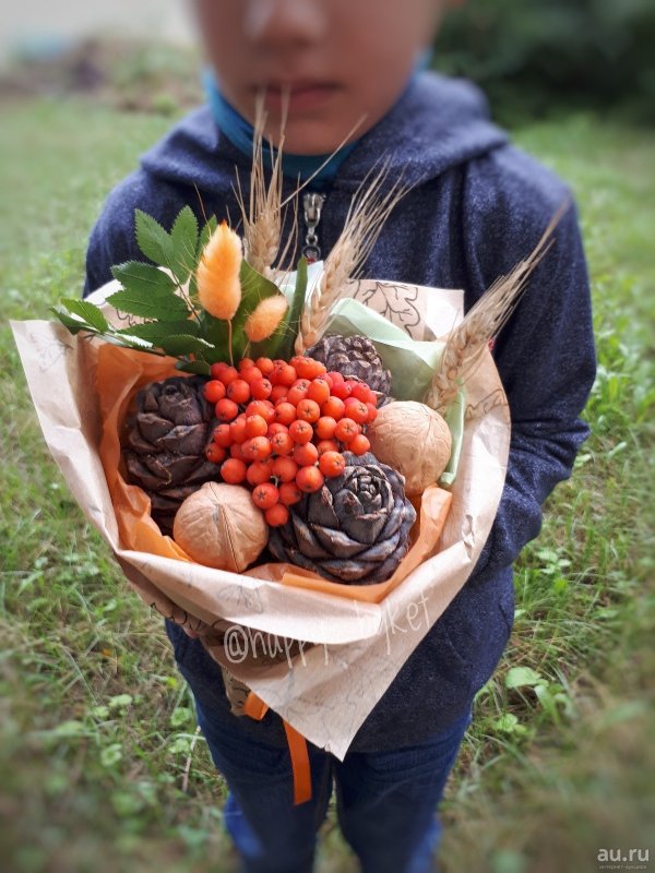 Мини букеты из шишек