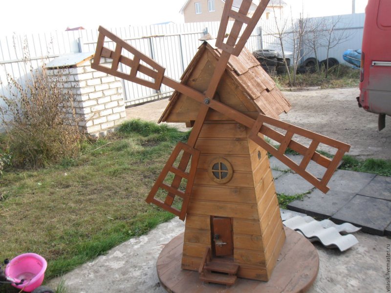 Мельница на даче