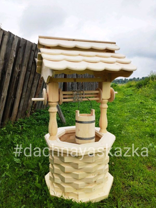 Декоративный колодец
