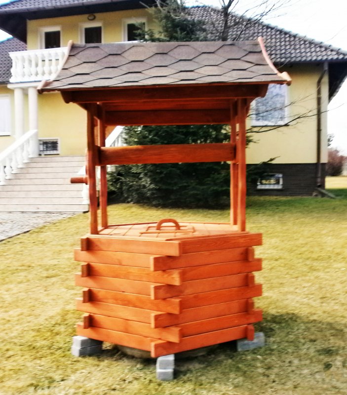 Колодец из дерева