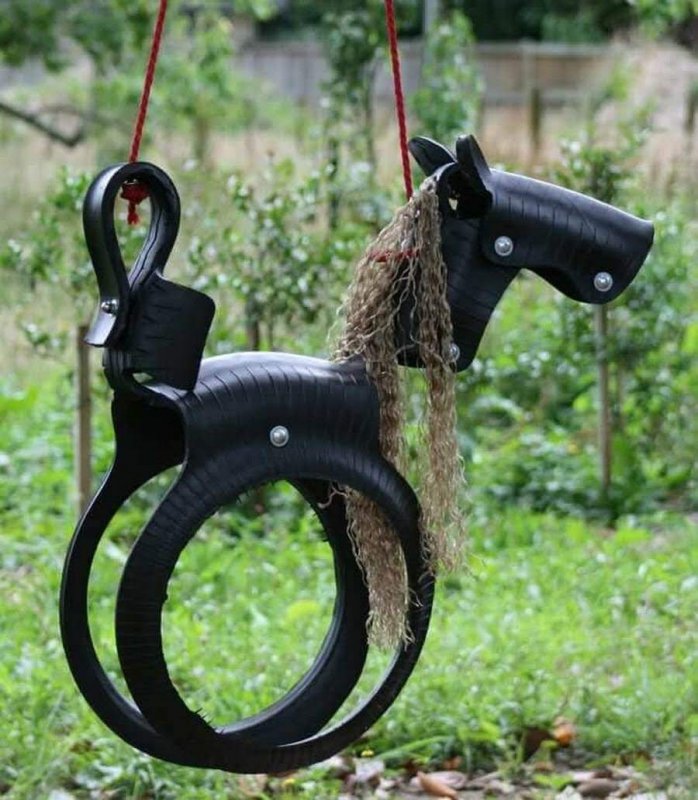 Качели из покрышки