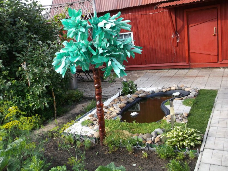 Летом на даче Пальма