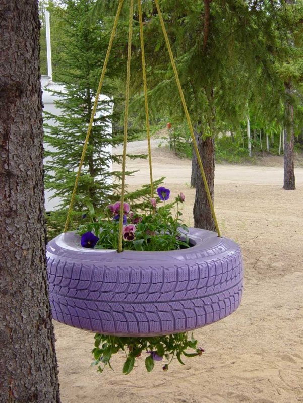 Клумбы из покрышек