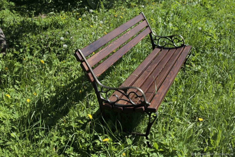Дизайнерские скамейки из дерева