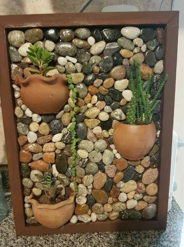 Композиция из камней