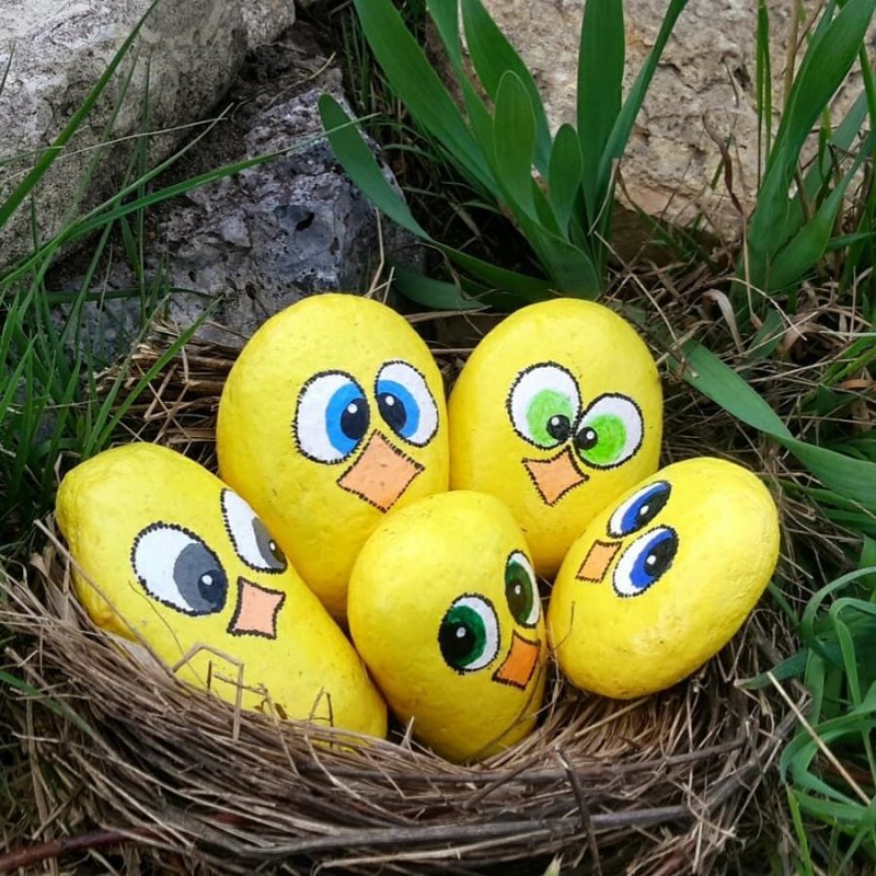 Расписанные камни для сада