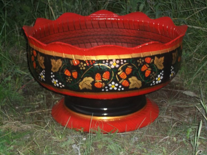 Вазы из колесных шин