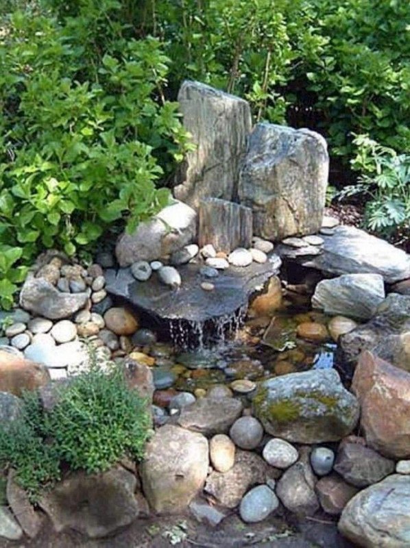 Альпийская горка с фонтаном и водопадом