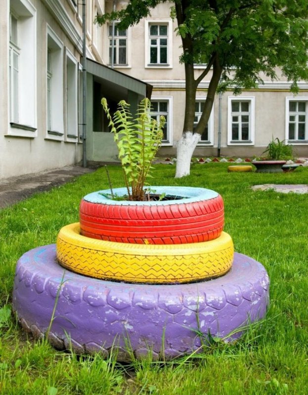 Цветочницы из покрышек