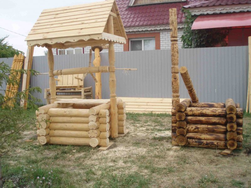 Деревянные колодцы из бревен