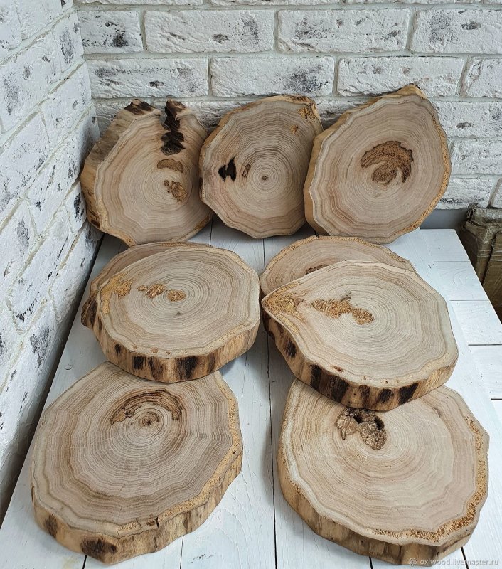 Панно из круглых спилов