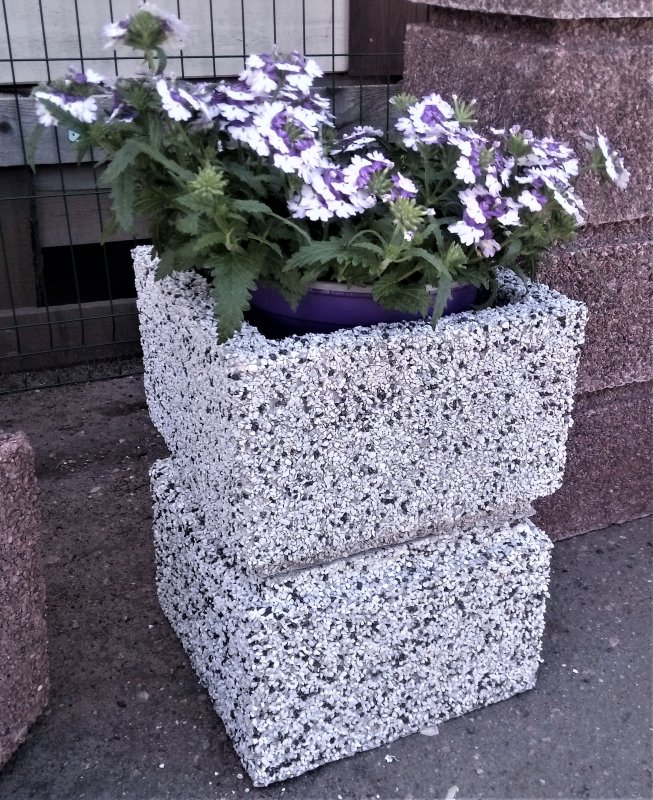 Вазоны Еврокамень