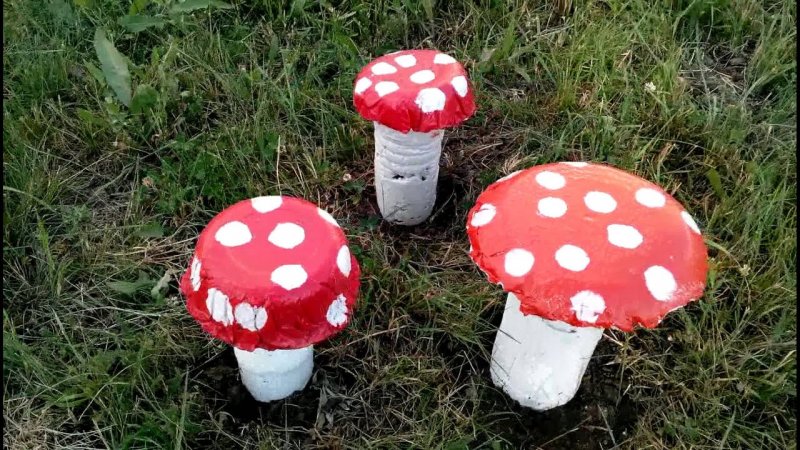 Грибочки из пластиковых бутылок