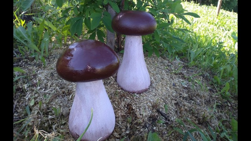 Грибы из бетона для сада