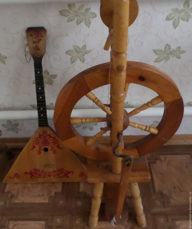 Прялка старинная реставрированная