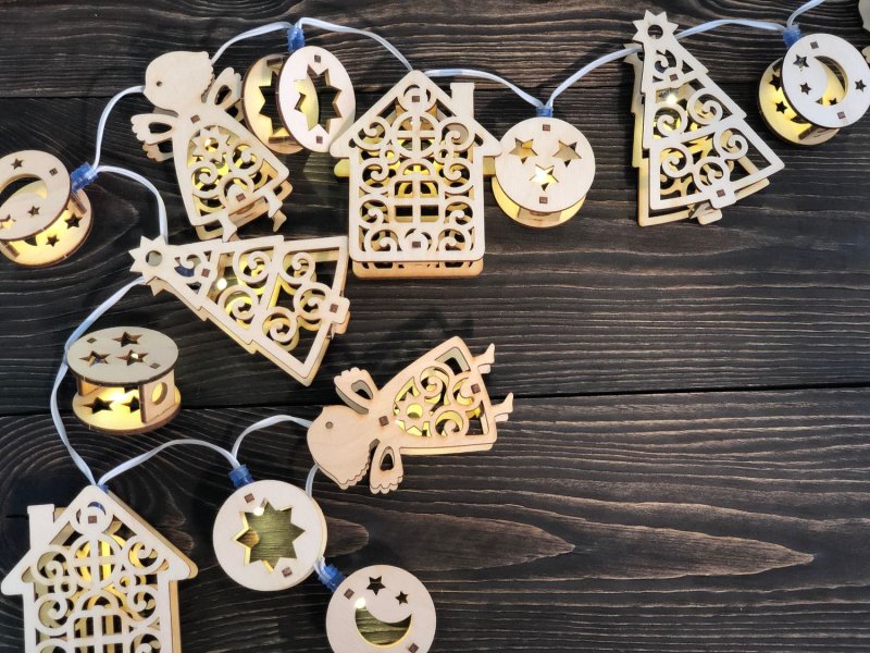 Елочные игрушки из фанеры