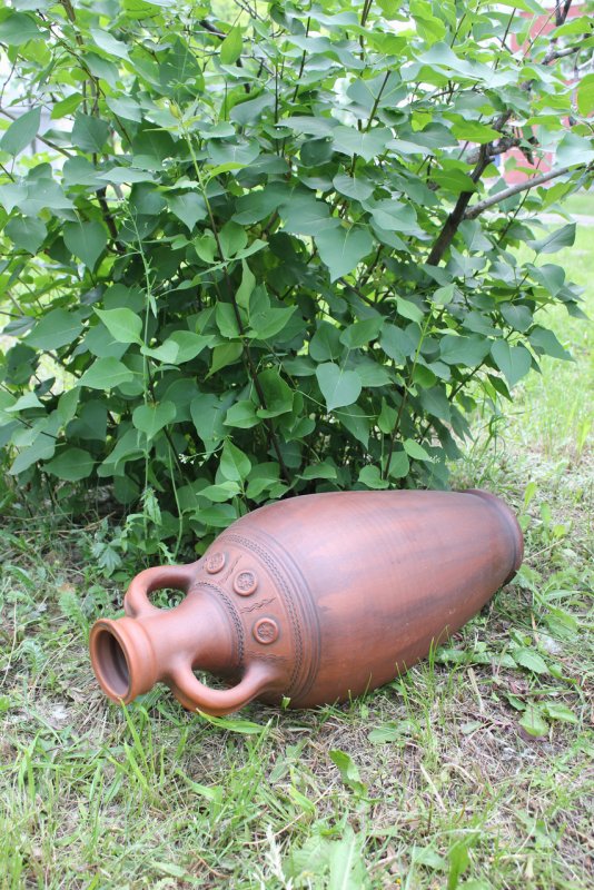 Амфора для сада