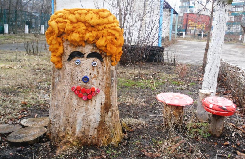 Пеньки в детском саду