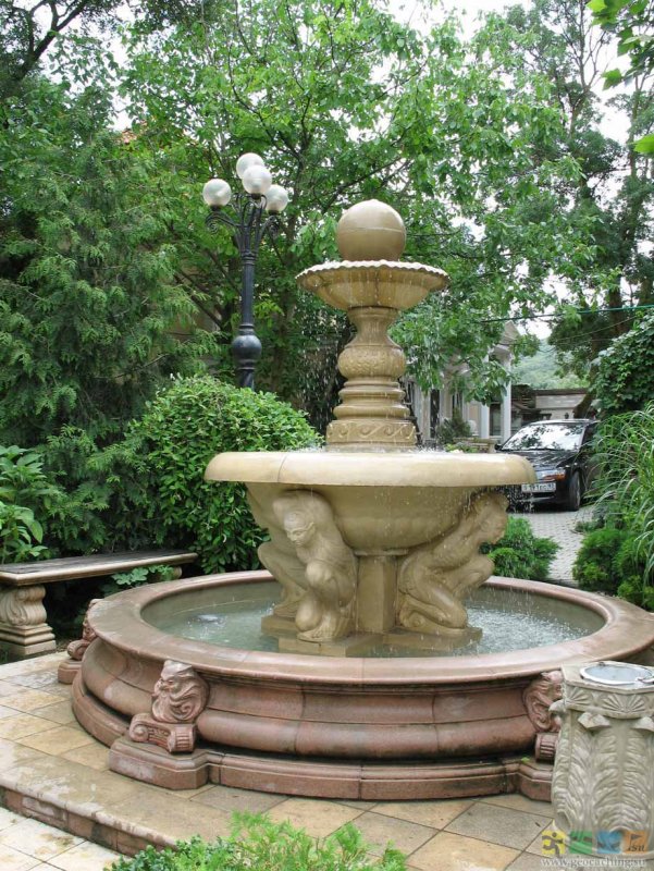 Классический фонтан