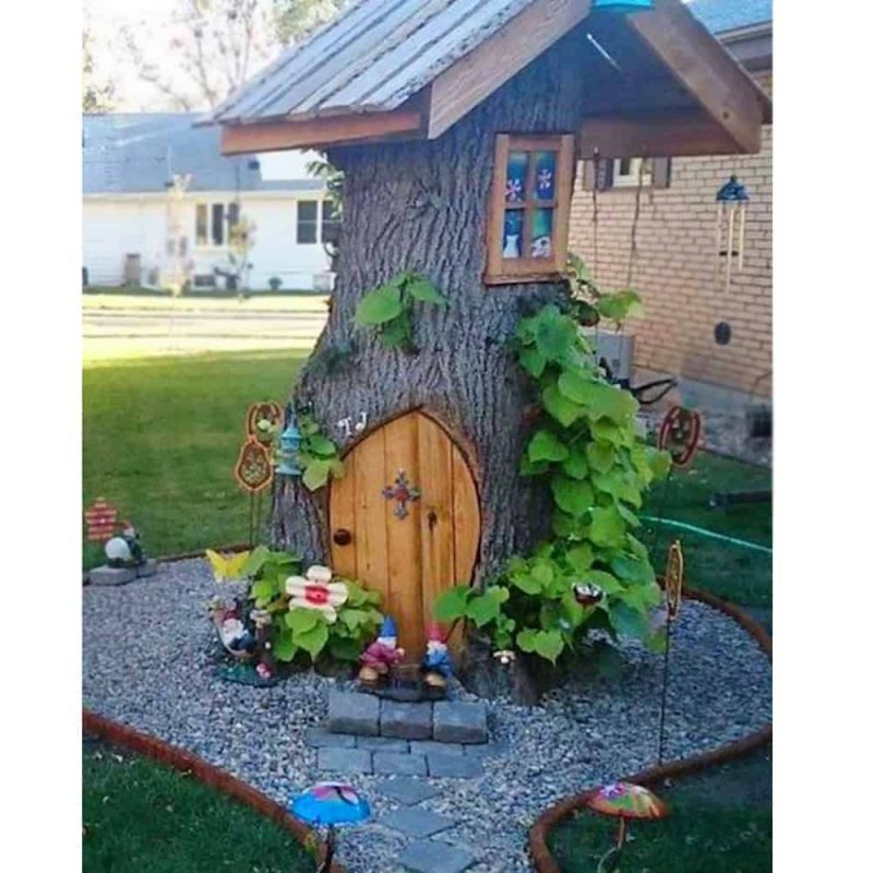 Украшение двора из пней
