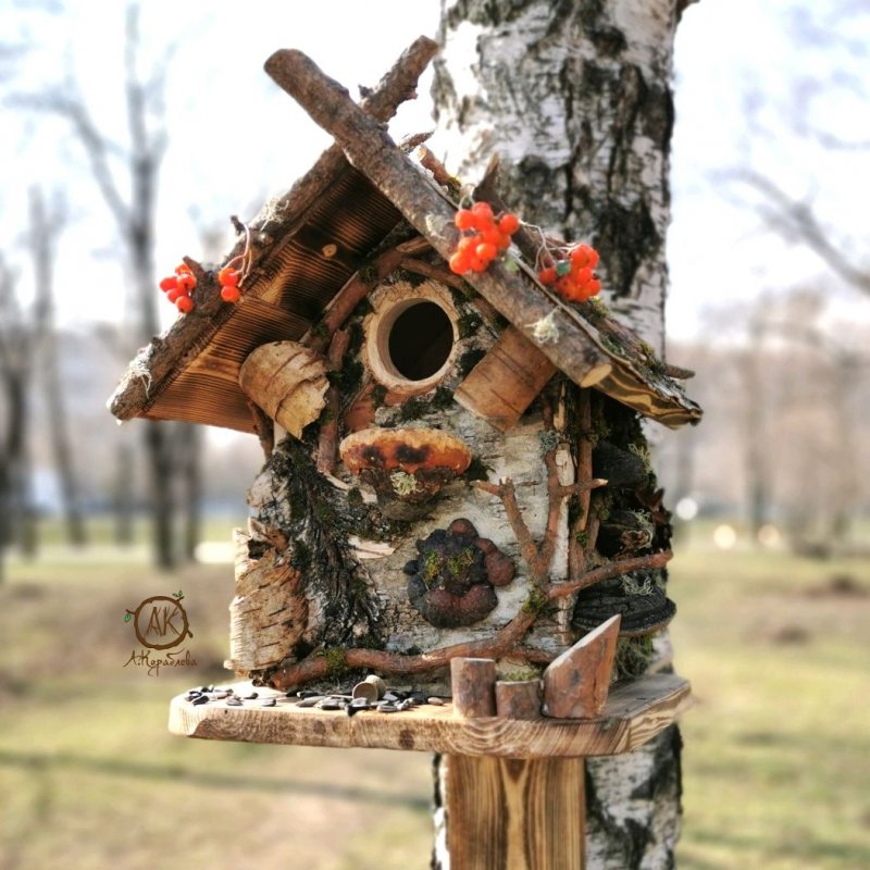 Скворечник с кормушкой