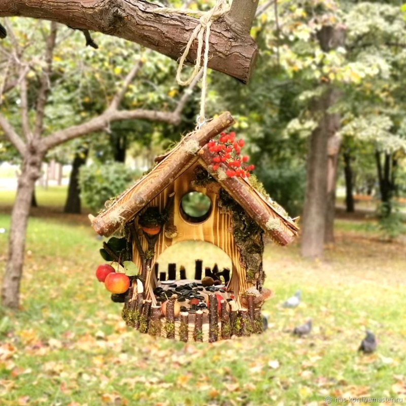 Плетеные кормушки для птиц