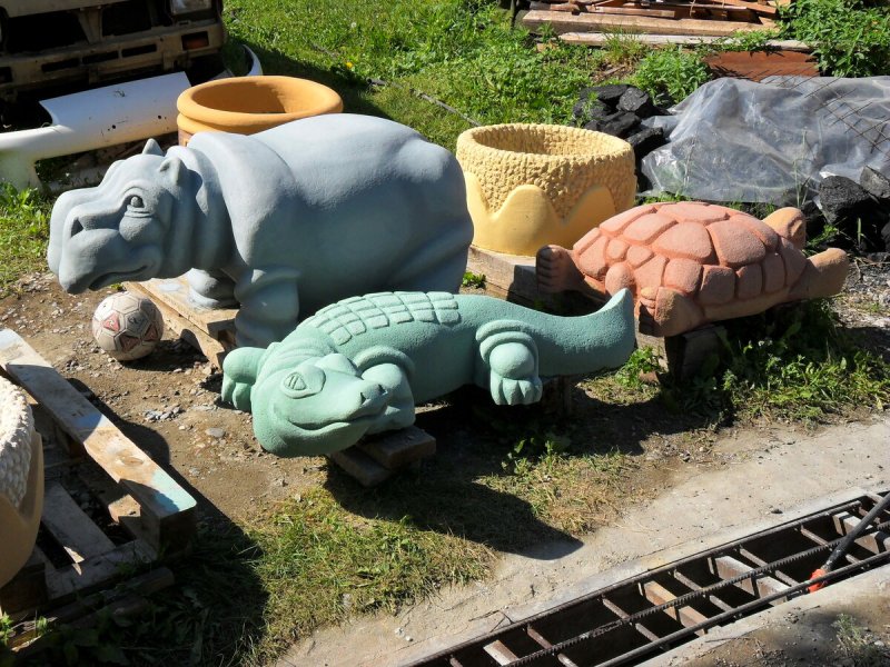 Фигуры из бетона для сада