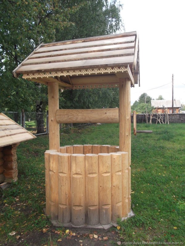 Деревянный колодец
