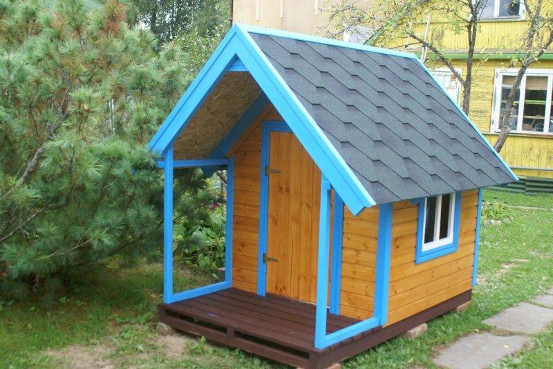 Детские домики из дерева