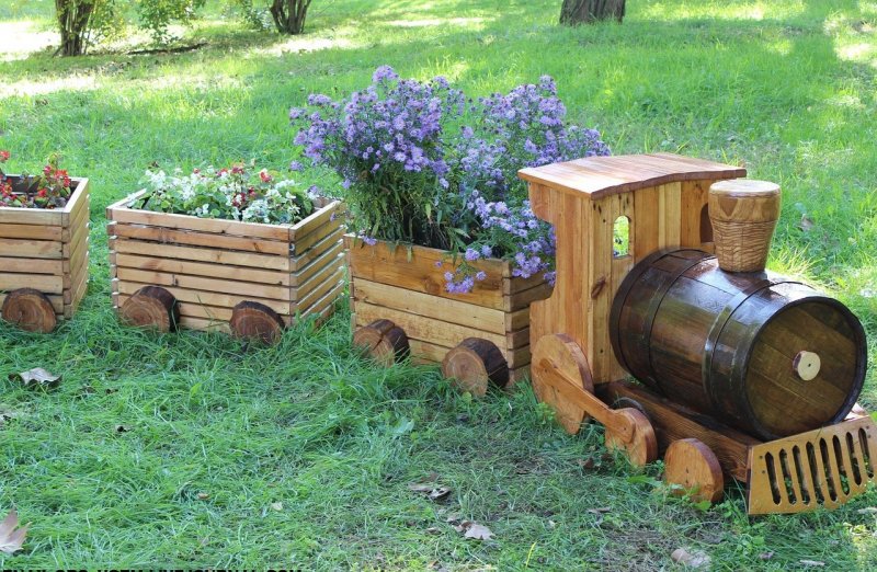 Декоративные паровозы для сада