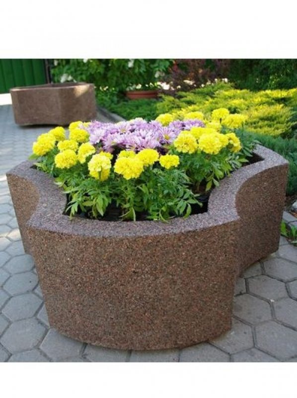 Уличные вазоны