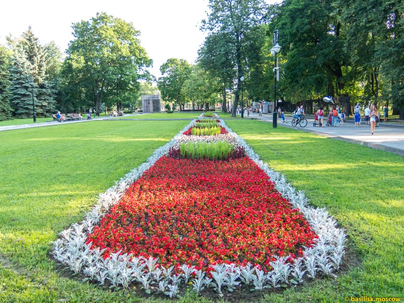 Парк Царицыно клумбы
