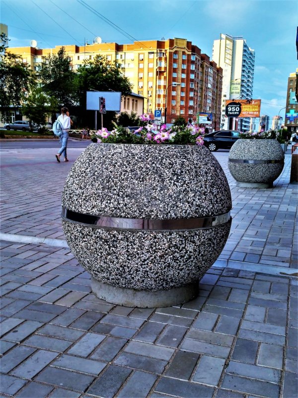 Вазоны из бетона