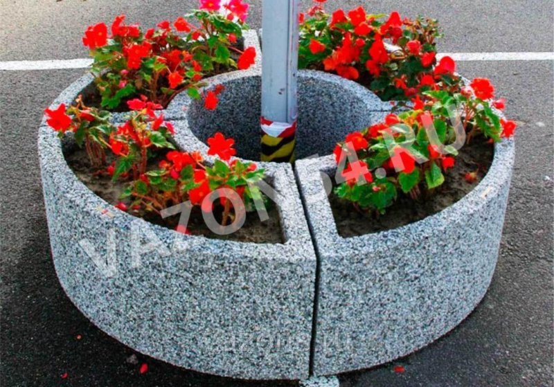 Бетонные вазоны для цветов