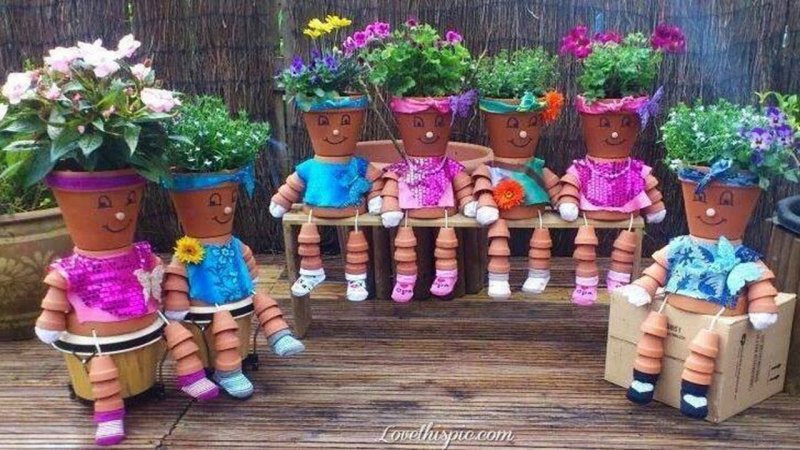 Фигуры из горшков для сада