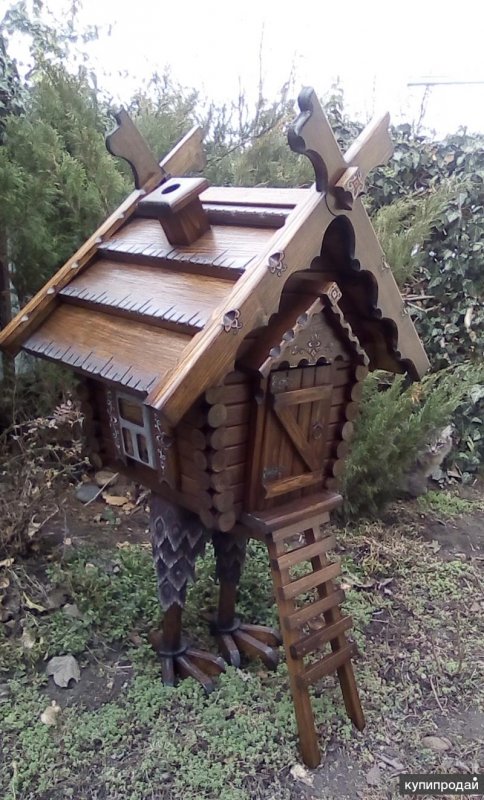 Домик на курьих ножках