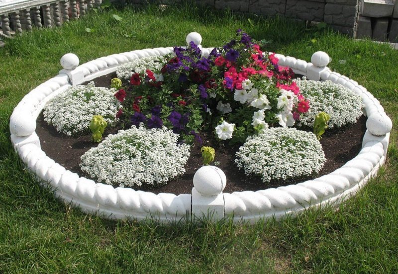 Бордюр для клумбы из дерева